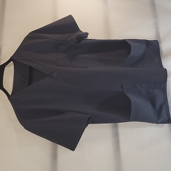 Women's Grey Scrubs Top (XS) - Picture 4 of 11